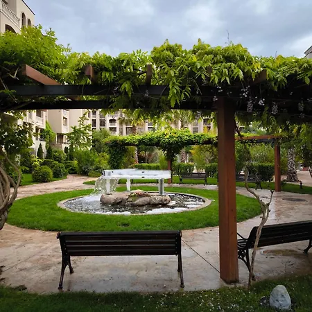 Cascadas, With A Pool View Apartament *