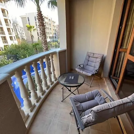 Cascadas, With A Pool View Apartament