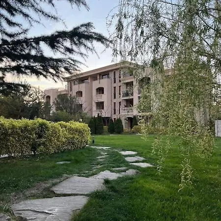 Cascadas, With A Pool View Apartament *
