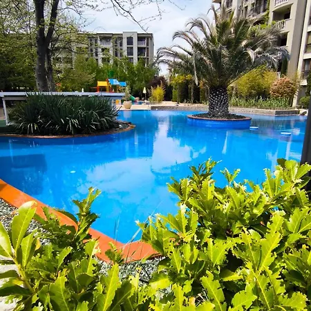 Cascadas, With A Pool View Apartament