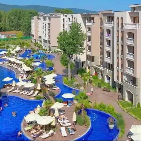 Apartment Cascadas, With A Pool View Sunny Beach