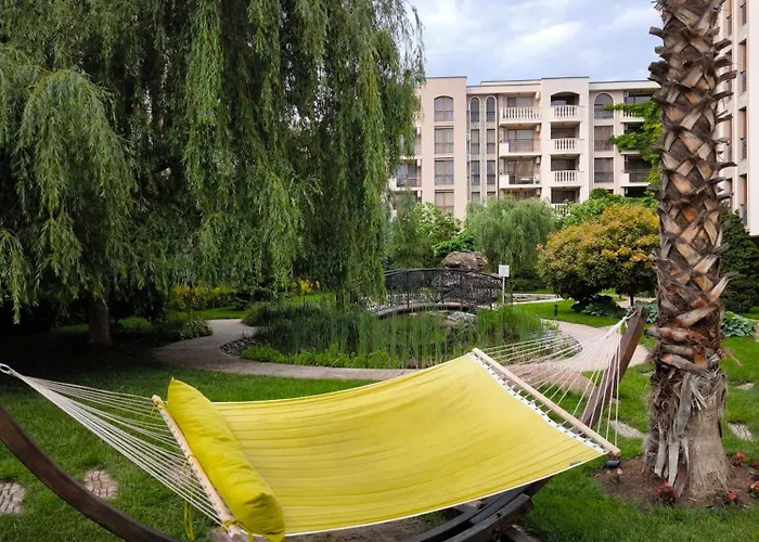 Apartment Cascadas, With A Pool View